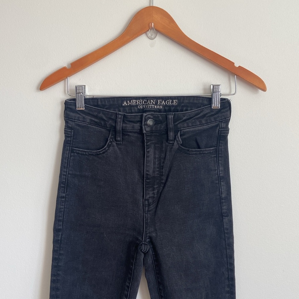 American Eagle Black Wash Super Hi-Rise Jegging SIZE 4 SHORT